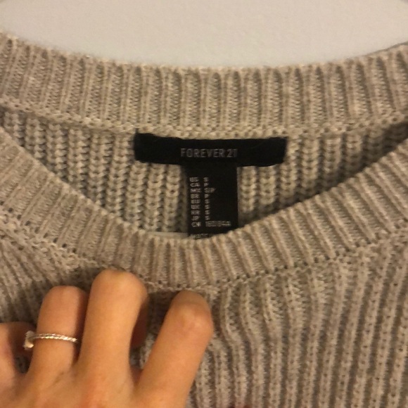 Grey sweater - Picture 3 of 3